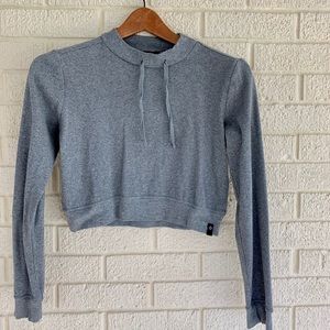 Satva long-sleeve cropped top